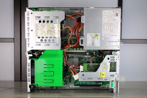 KOMPUTER HP RP5700 PENTIUM 4GB 80HDD LPT COM RS232