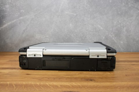 PANCERNY PANASONIC CF-30 C2D 4GB 120SSD W7 PRO