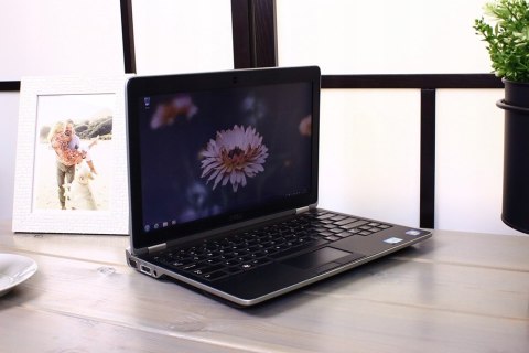 Dell Latitude E6220 Intel Core i5 8GB 240GB SSD Windows 10 Pro 12"