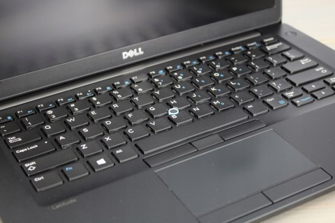 LAPTOP DELL 7480 I7 16GB 240SSD FHD IPS WIN10 KAM