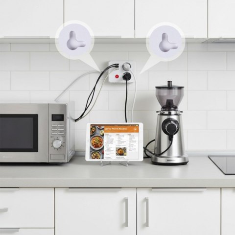 Maclean Listwa zasilająca 2 gniazda MCE387 W 3xUSB, 110-240V AC 50/60Hz, 2.1A max 2500W, 1.5m, biała