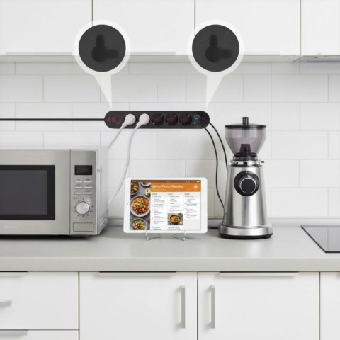 Maclean Listwa zasilająca MCE395 B 5 gniazd 3xUSB, 110-240V AC 50/60Hz, 2.1A max 2500W, czarna