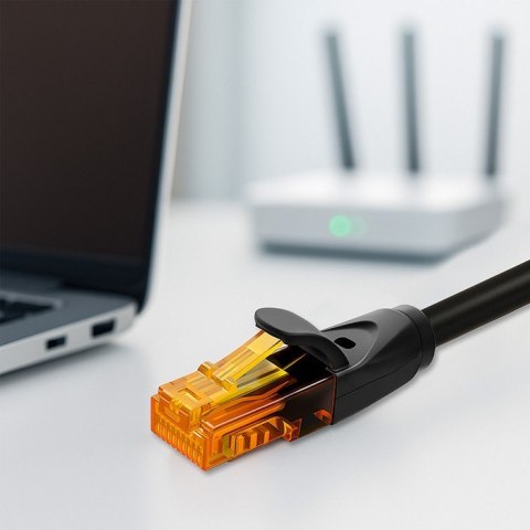 Qoltec Kabel patchcord UTP | kat.6 | 2 x RJ-45 | High speed 1Gb/s | Pozłacane styki | 10m | Czarny